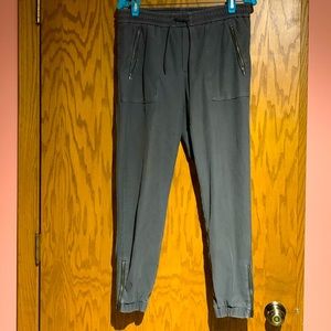 Athleta Farralon jogger, size 8, dark gray